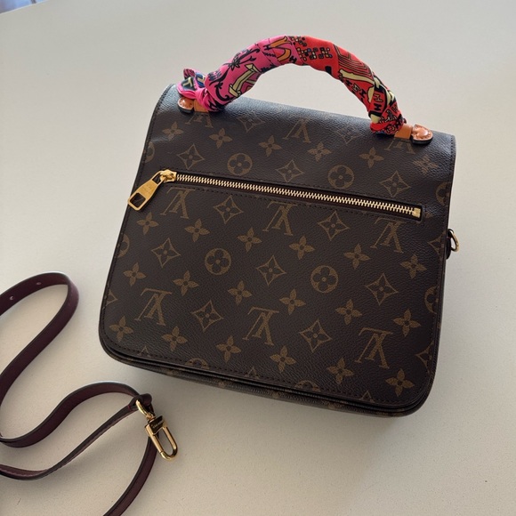 Louis Vuitton Braided Handle Pochette Metis Monogram Canvas with Leather - Picture 7 of 8